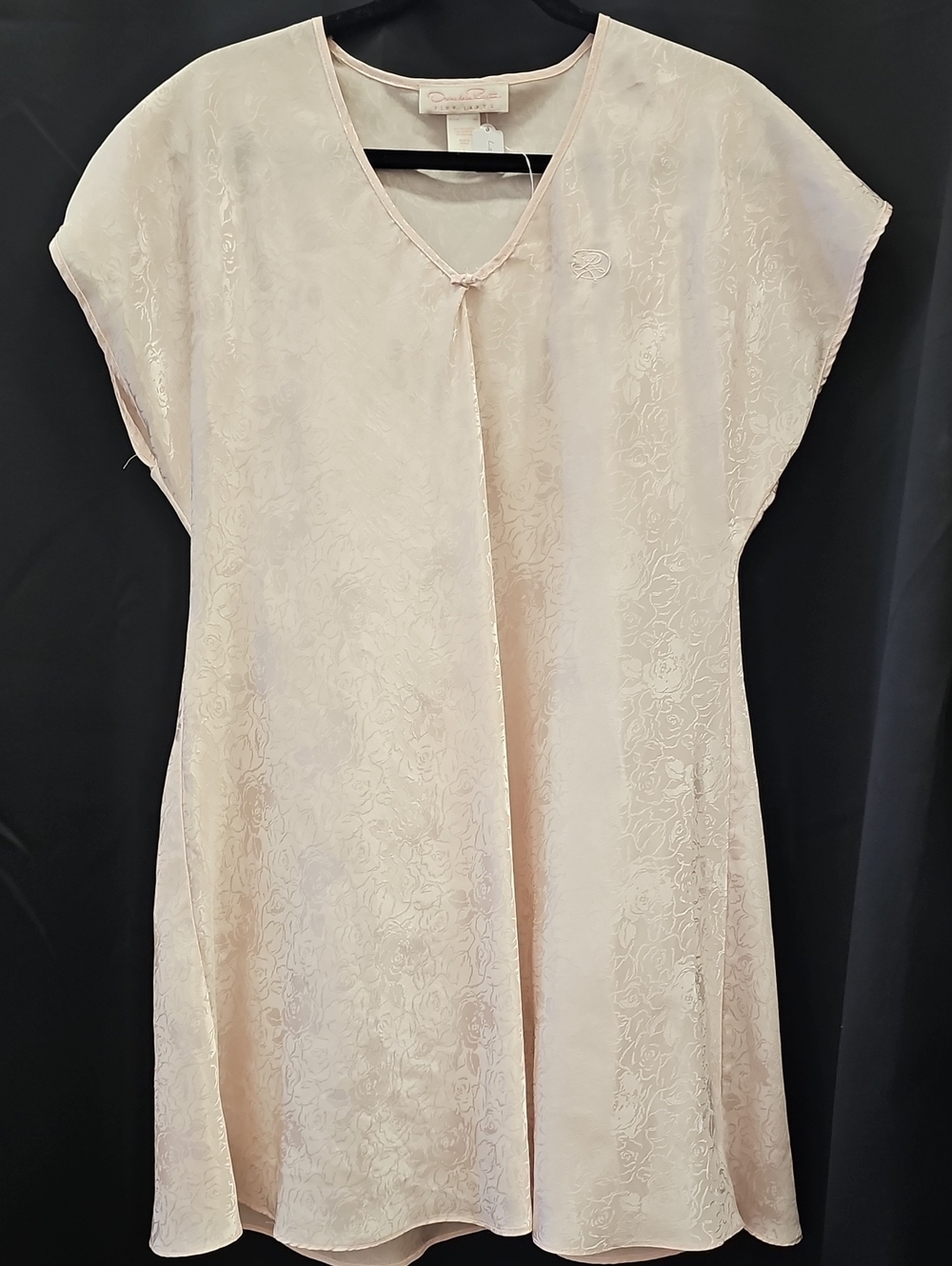 Oscar de la Renta Sleepwear Pale Blush Floral Jacquard V-Neck Chemise Pink Lable
